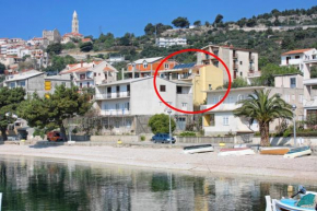  Apartments by the sea Igrane, Makarska - 311  Игране